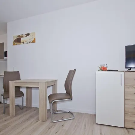 Bodden アパート ゼリン