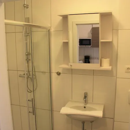 アパート Bodden ゼリン